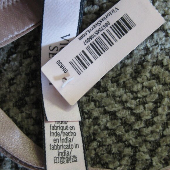 Victoria's Secret NWT rose, unlined bralette, medium - Picture 2 of 5